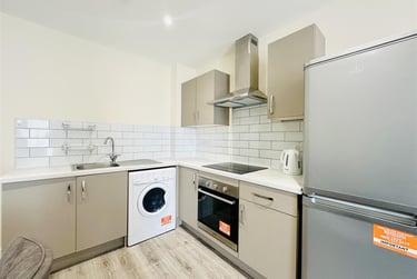 2 bed flat, 31 Gregory Street, Lenton, Nottingham, NG72NL - Image 3